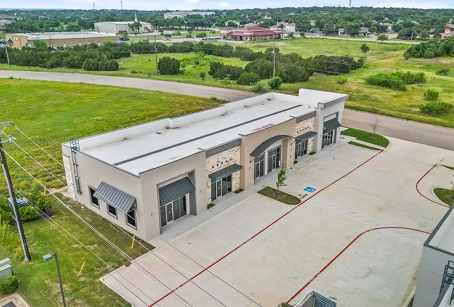 Clovers Plaza — Cedar Park
