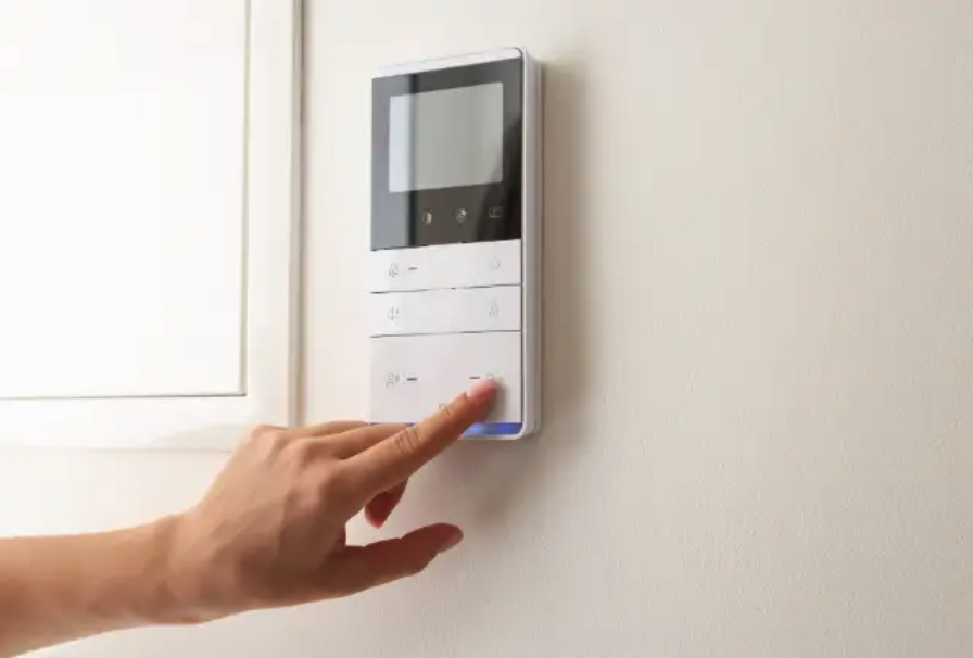 7 Ways Self-Storage Management Systems Improve Tenant Experience